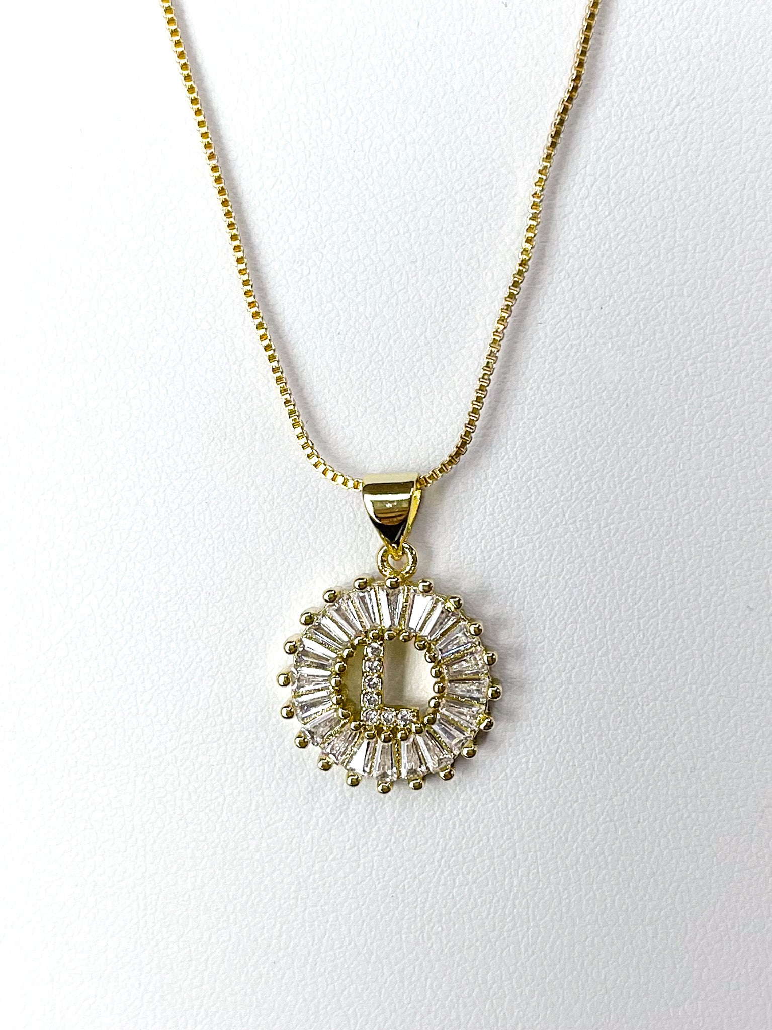 Circle Initial Necklace Gold